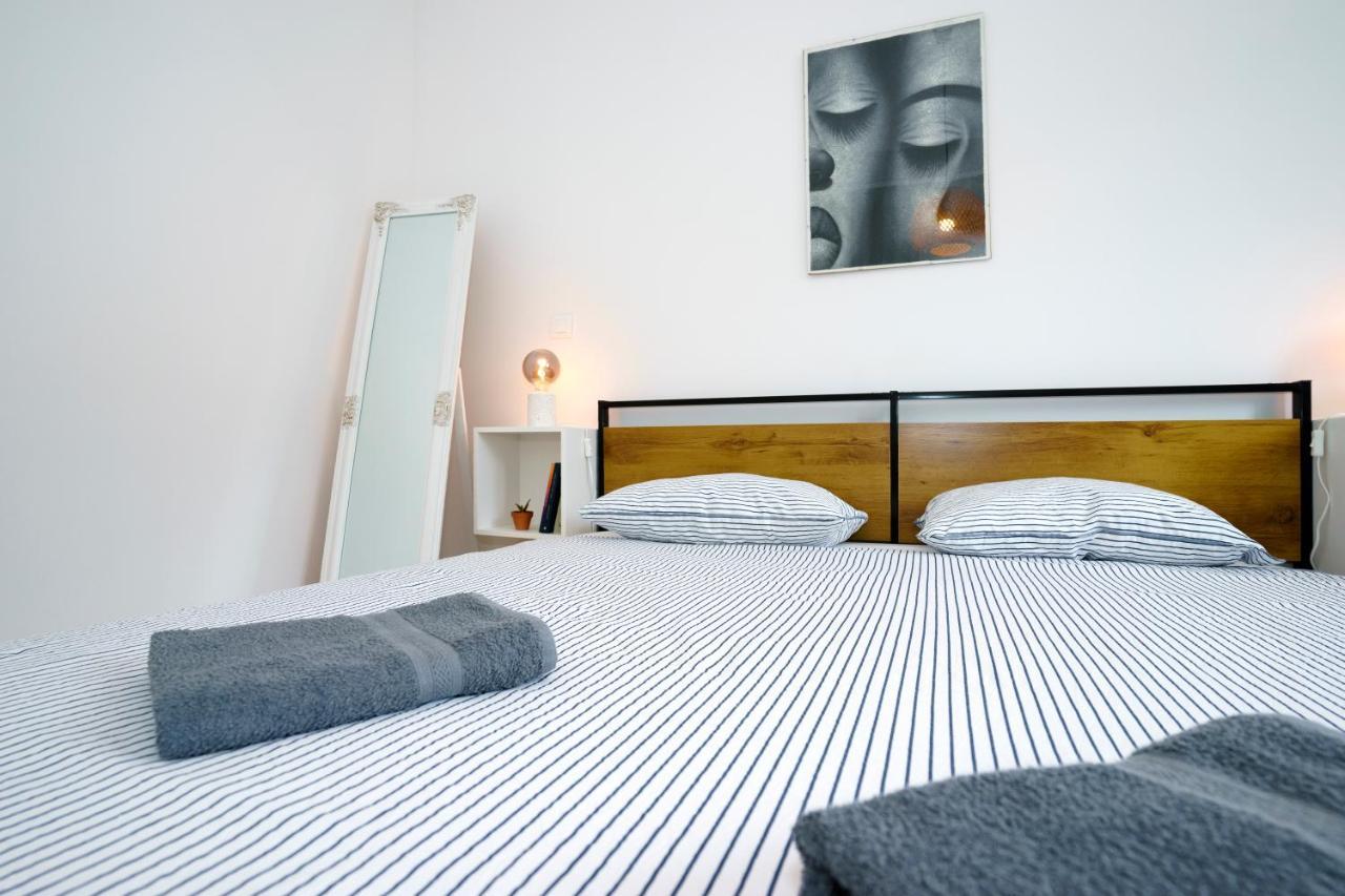 4-Star Apartments Bianco Kaštela エクステリア 写真