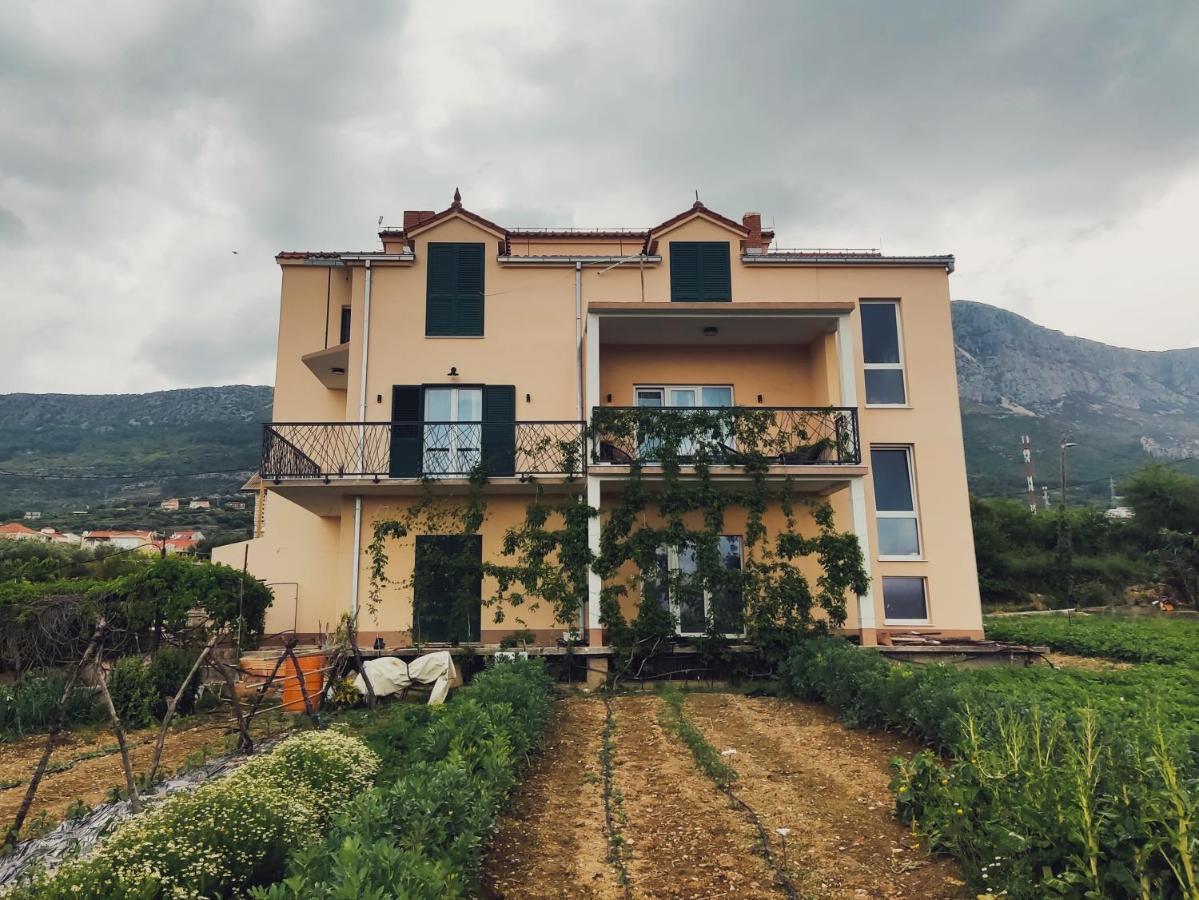 4-Star Apartments Bianco Kaštela エクステリア 写真