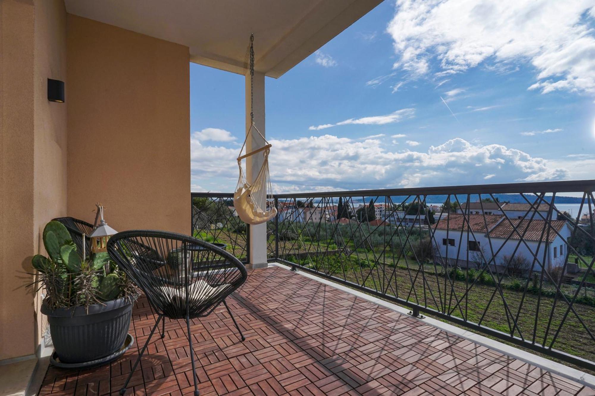 4-Star Apartments Bianco Kaštela エクステリア 写真